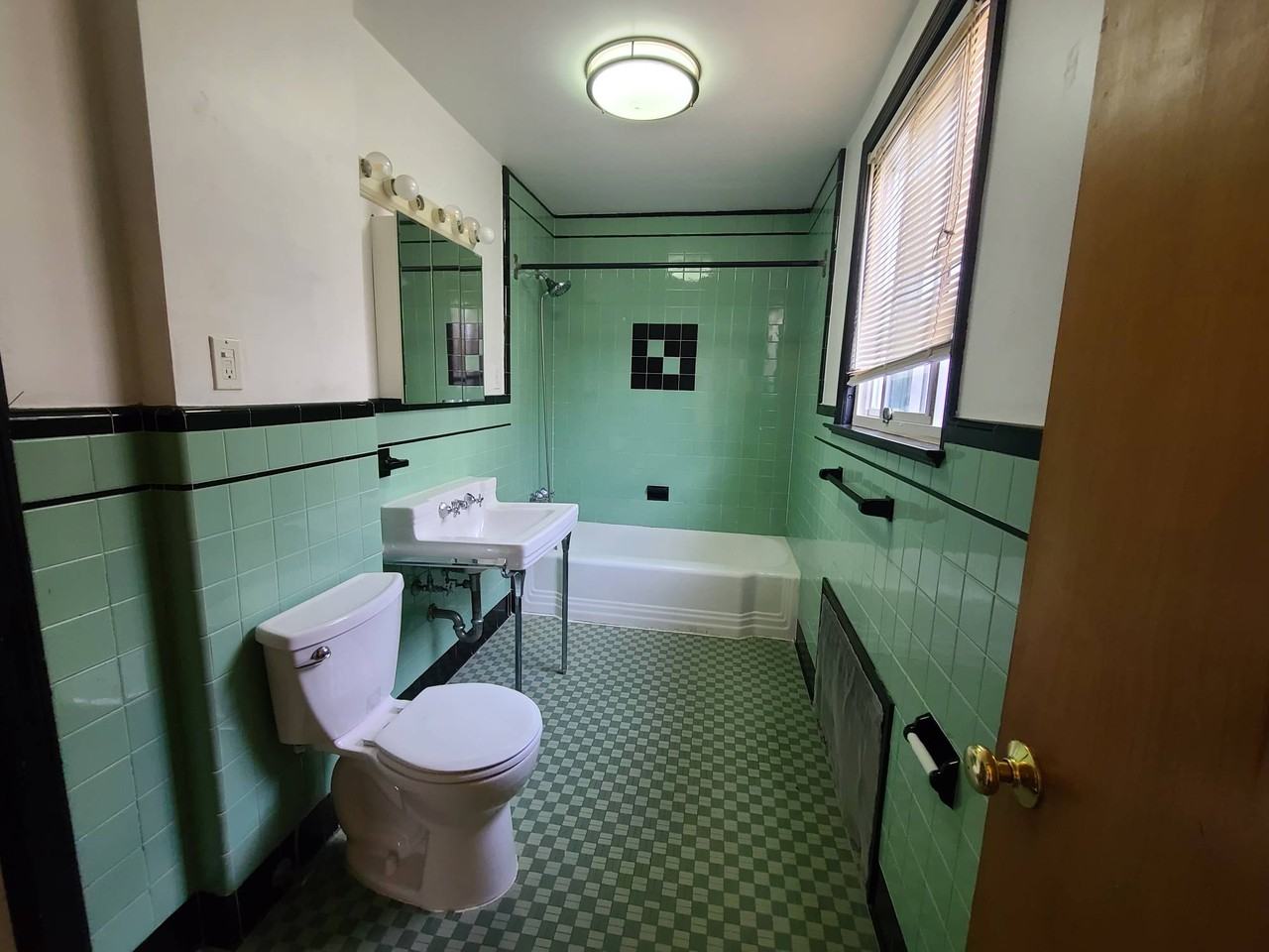 89 Willow Street #2 - Photo 7 of 8