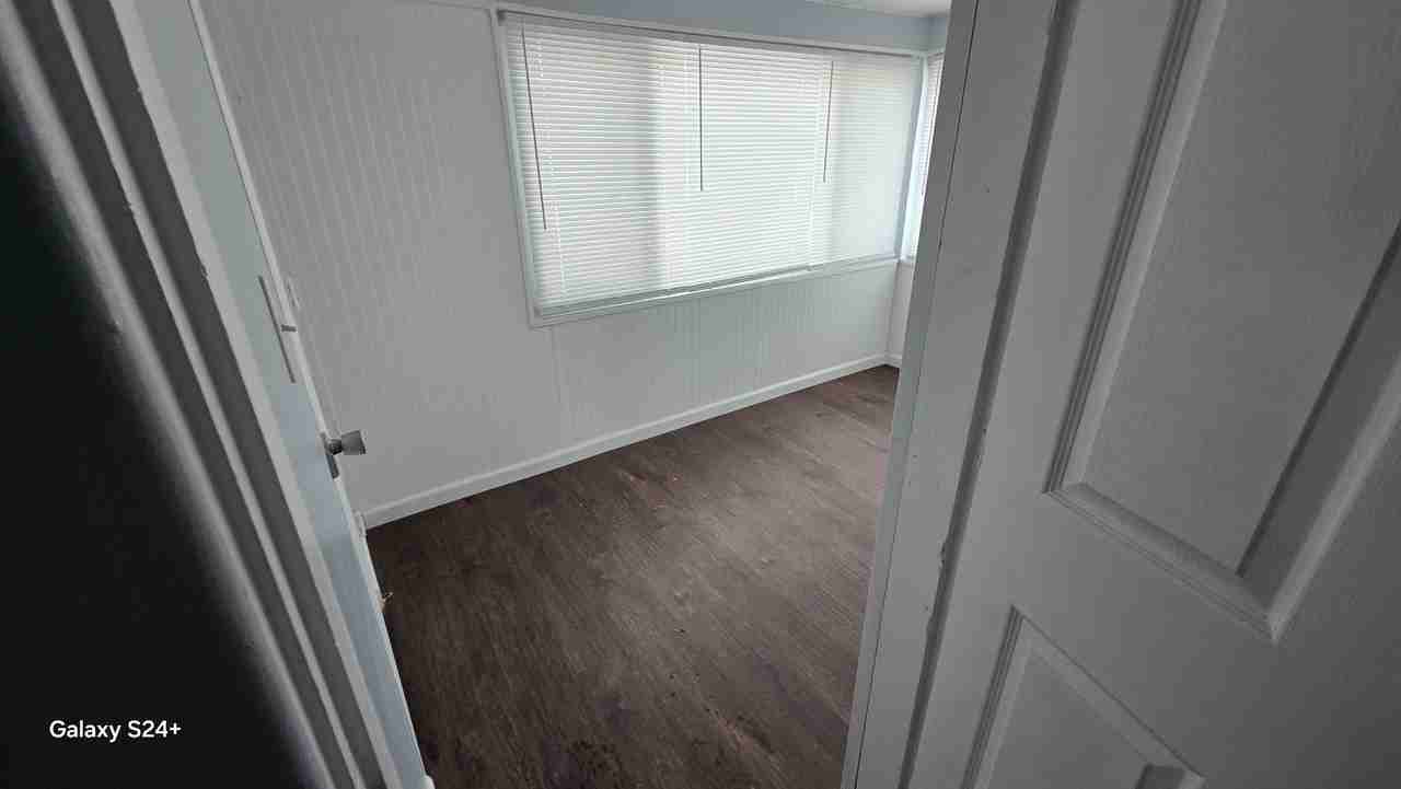 2209 Central Ave #1 - Photo 3 of 10