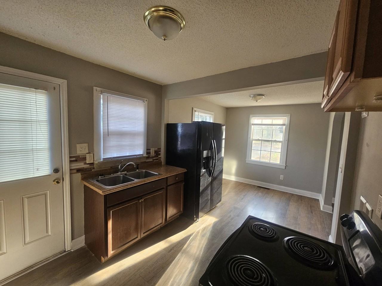 1211 Camp Street #1 - Photo 4 of 11