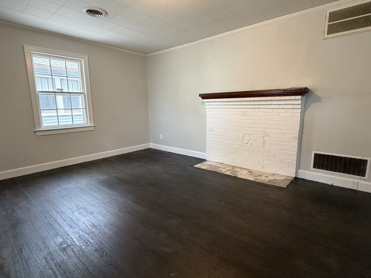 2440 Woodbine Avenue #1 - Photo 2 of 7