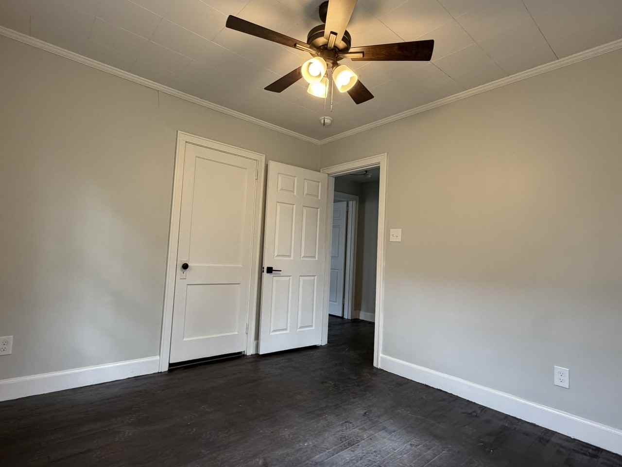 2440 Woodbine Avenue #1 - Photo 5 of 7