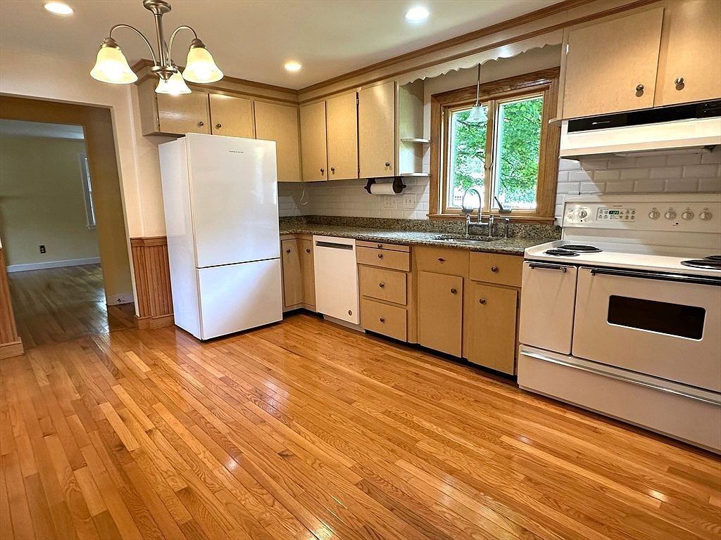 115 Parker Rd #1 - Photo 5 of 22