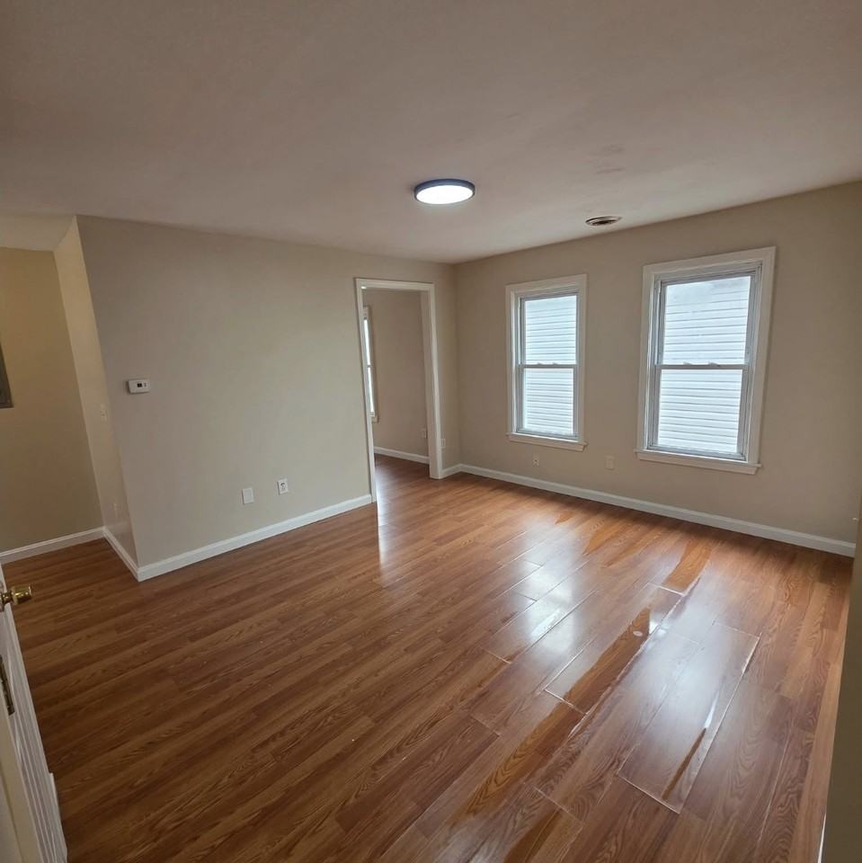 1119 West 8th Street #2ndFL - Photo 2 of 12