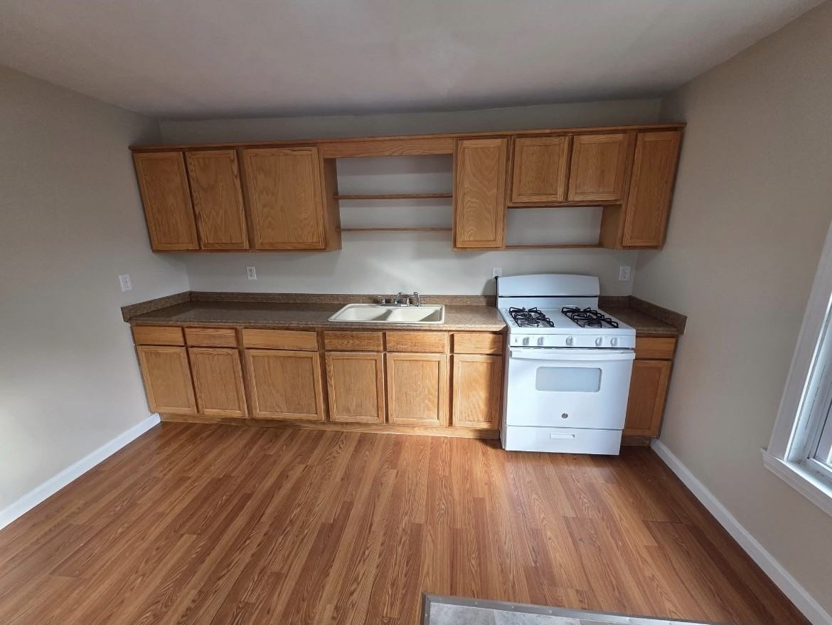 1119 West 8th Street #2ndFL - Photo 6 of 12