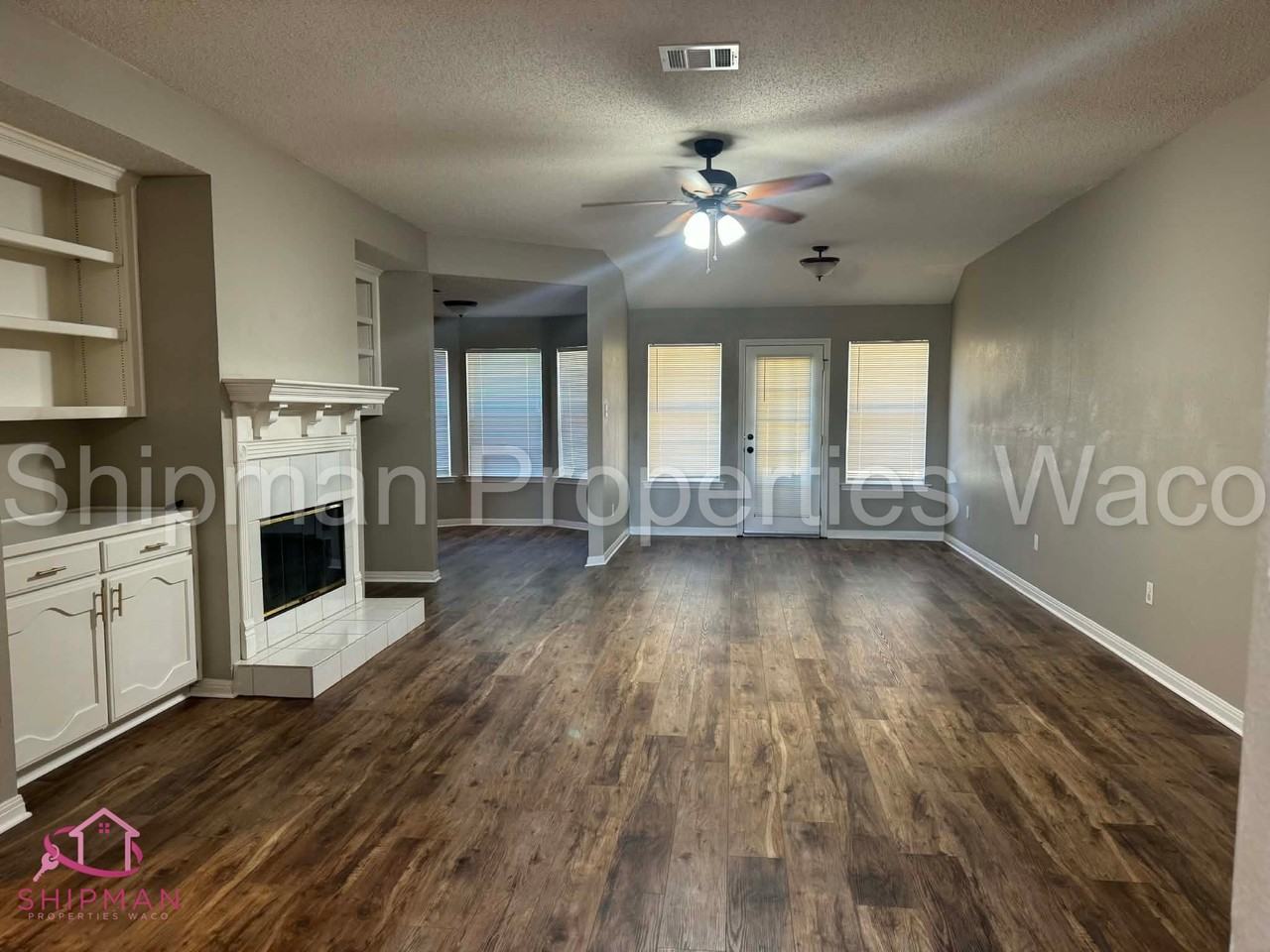 848 Eagles Nest Dr #1 - Photo 5 of 24