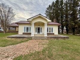 featured image of 2703 Old Spartanburg Road #1