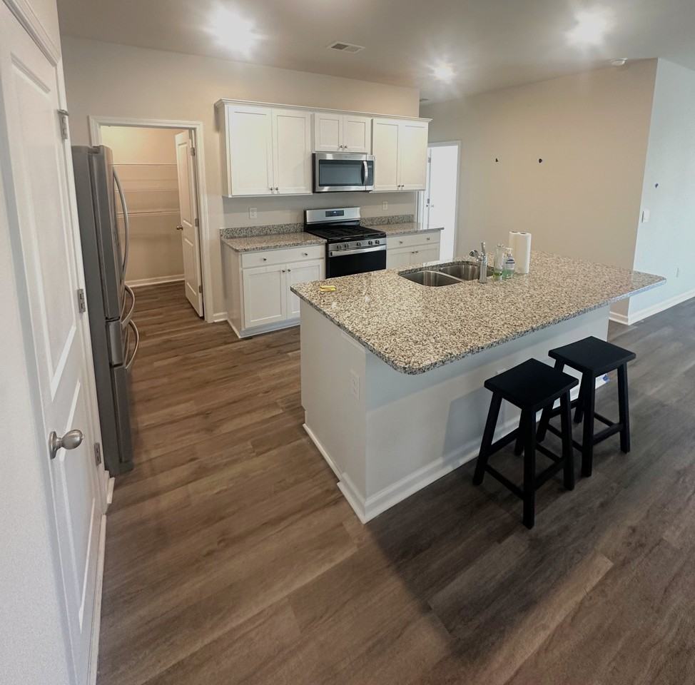 514 Hogwart Ln #1 - Photo 4 of 43