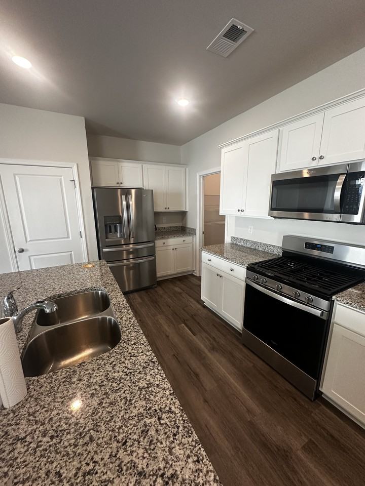 514 Hogwart Ln #1 - Photo 7 of 43