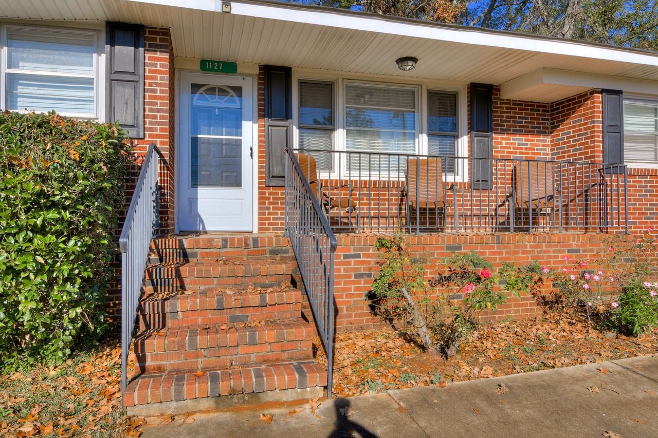 1127 Magnolia Dr #1 - Photo 2 of 23