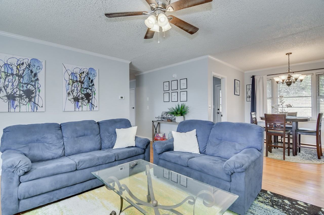 1127 Magnolia Dr #1 - Photo 4 of 23