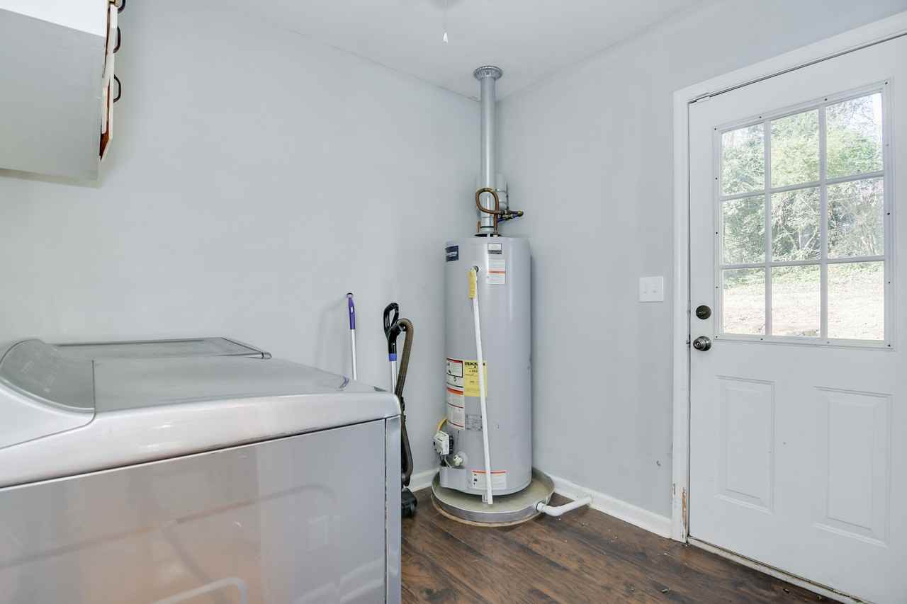 1127 Magnolia Dr #1 - Photo 7 of 23