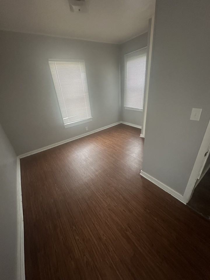 620 W 6th St #620 - Photo 4 of 13