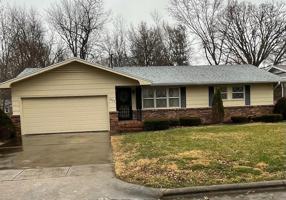 featured image of 2703 East Madison Street #1