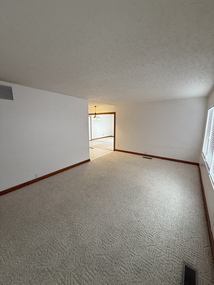 1718 Syracuse Drive #1 - Photo 4 of 12