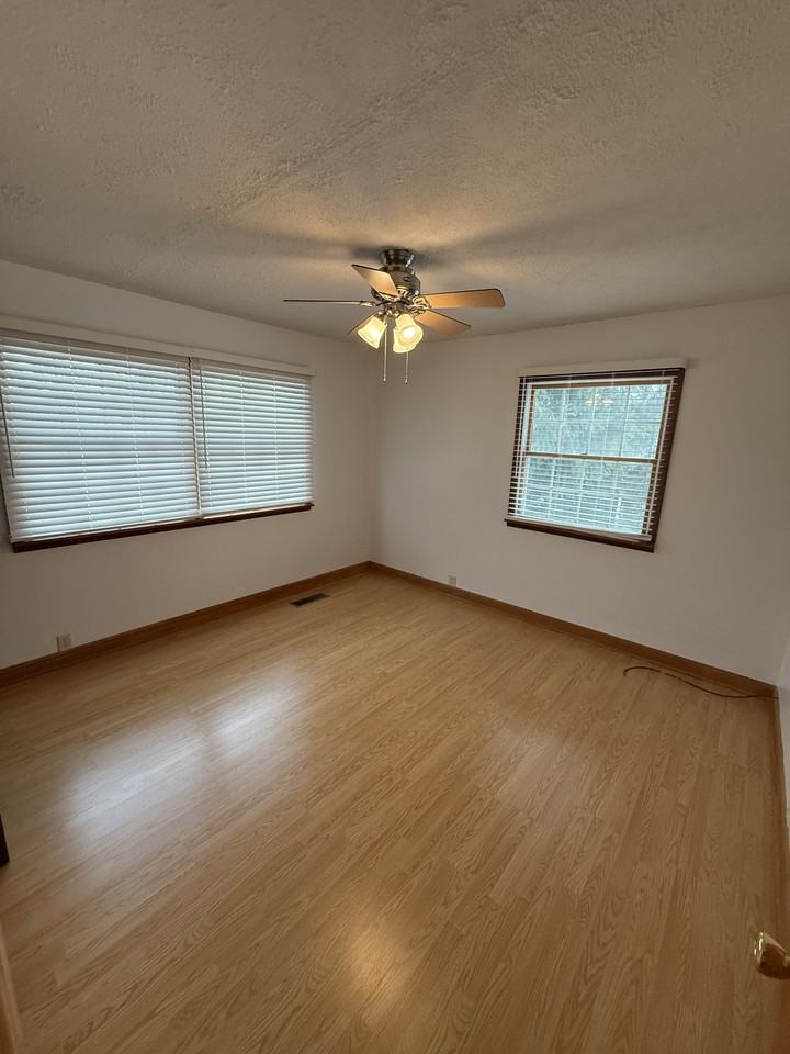 1718 Syracuse Drive #1 - Photo 7 of 12