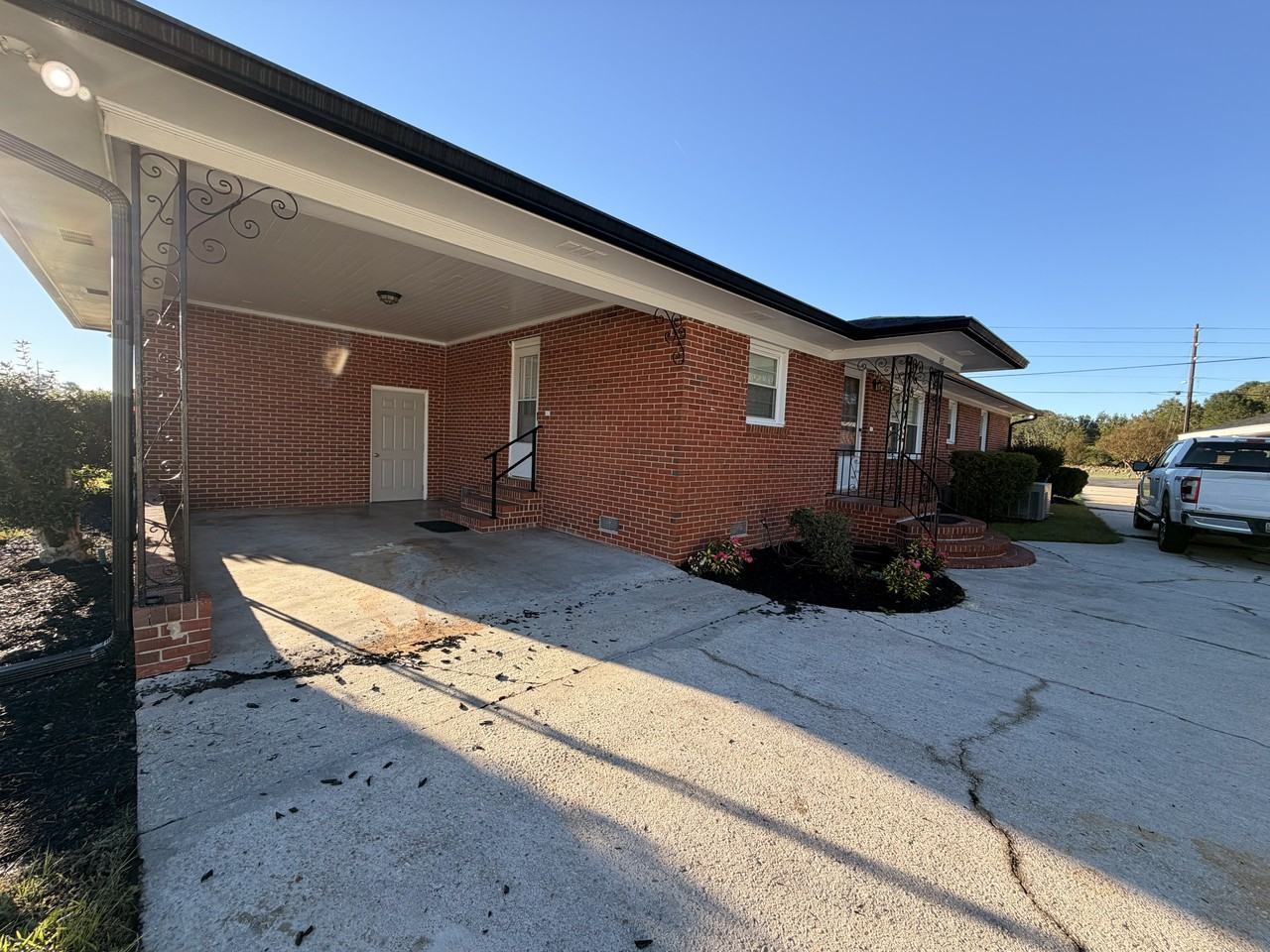 1427 Old Ebenezer Rd #1 - Photo 3 of 12