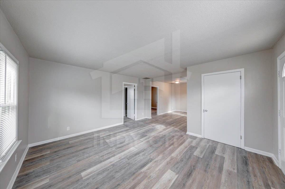 1625 North Berwick Avenue #1 - Photo 4 of 23