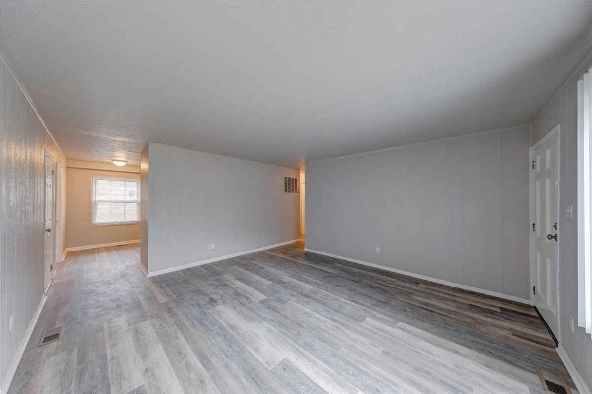 7614 East 34th Street #1 - Photo 4 of 20