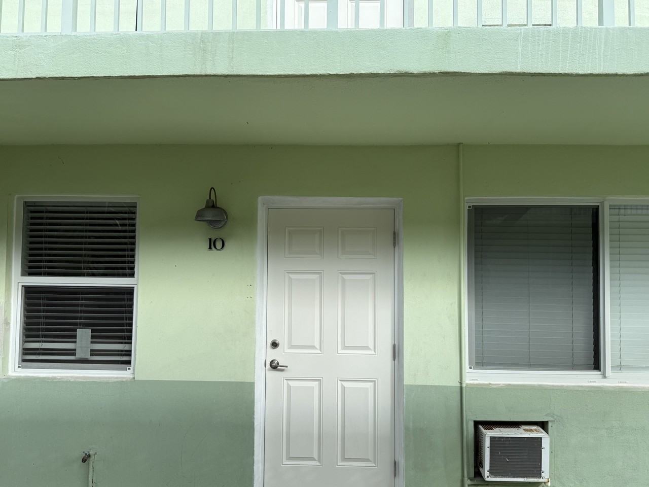 1122 North H Street #10