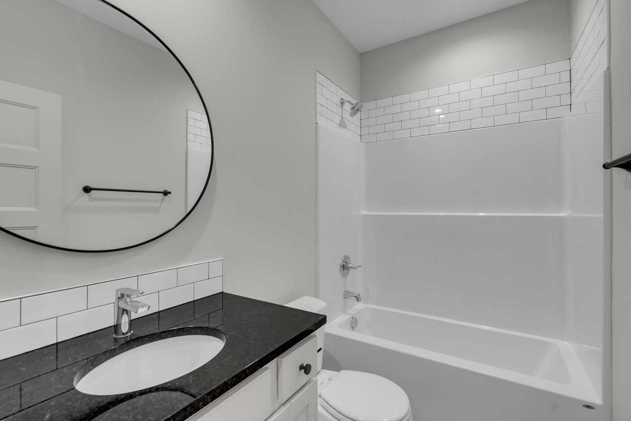 1819 E Liam Ct #1 - Photo 4 of 20