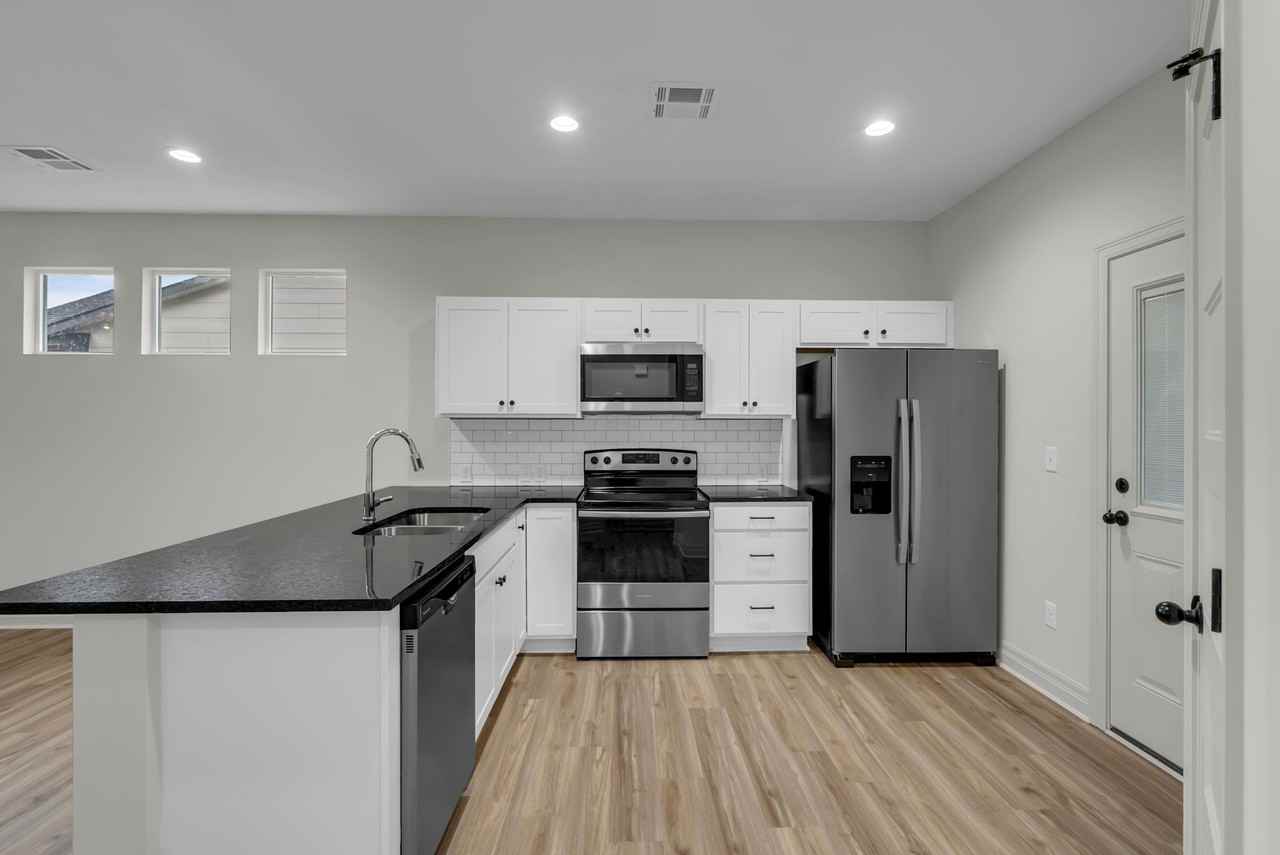 1819 E Liam Ct #1 - Photo 7 of 20