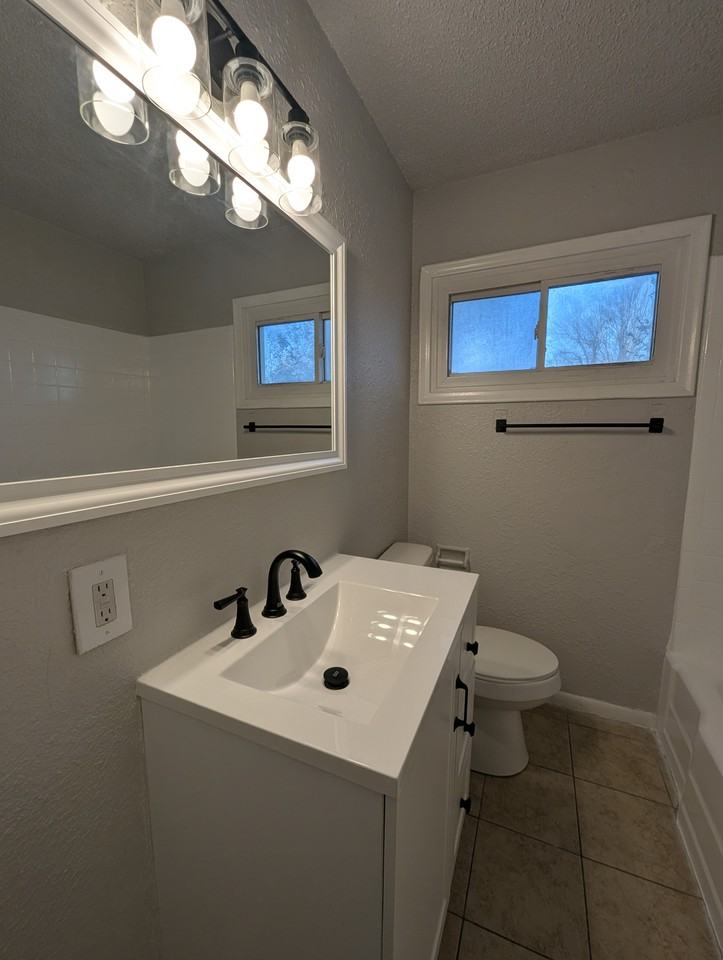 4376 N Frankfort Pl #1 - Photo 4 of 11