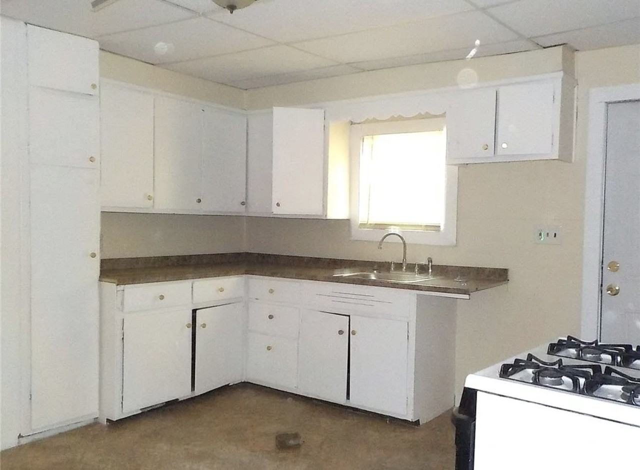 60 Romeyn Street #1 - Photo 2 of 5