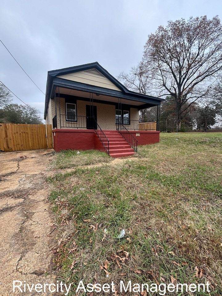 444 Honduras Road #1 - Photo 2 of 12