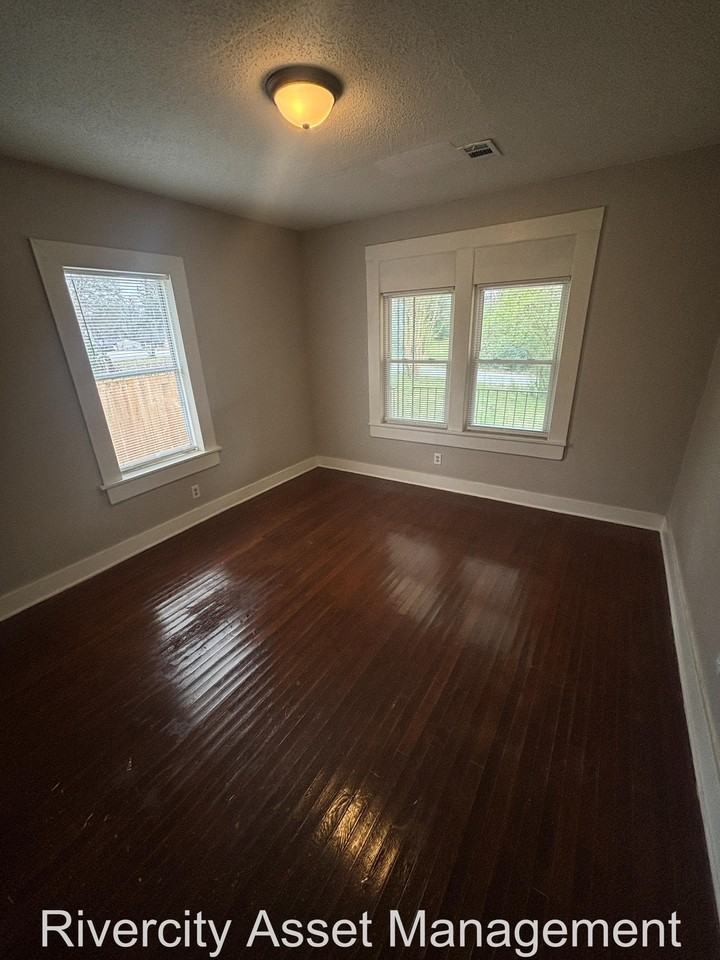 444 Honduras Road #1 - Photo 3 of 12