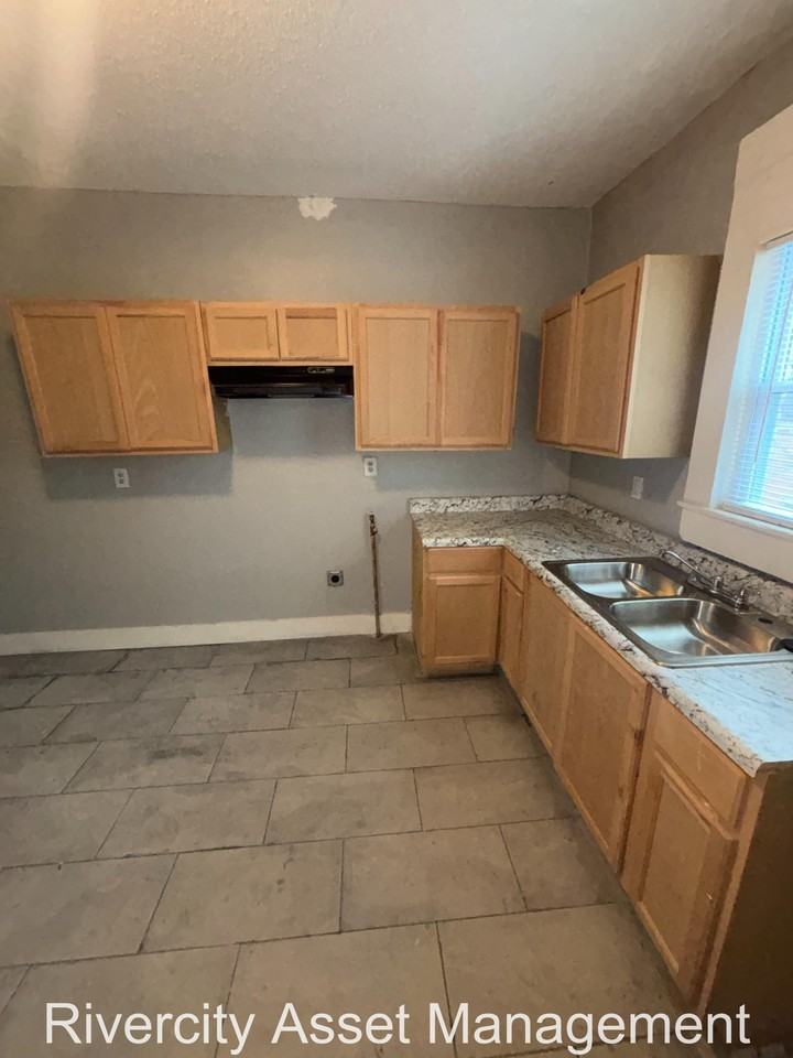 444 Honduras Road #1 - Photo 4 of 12