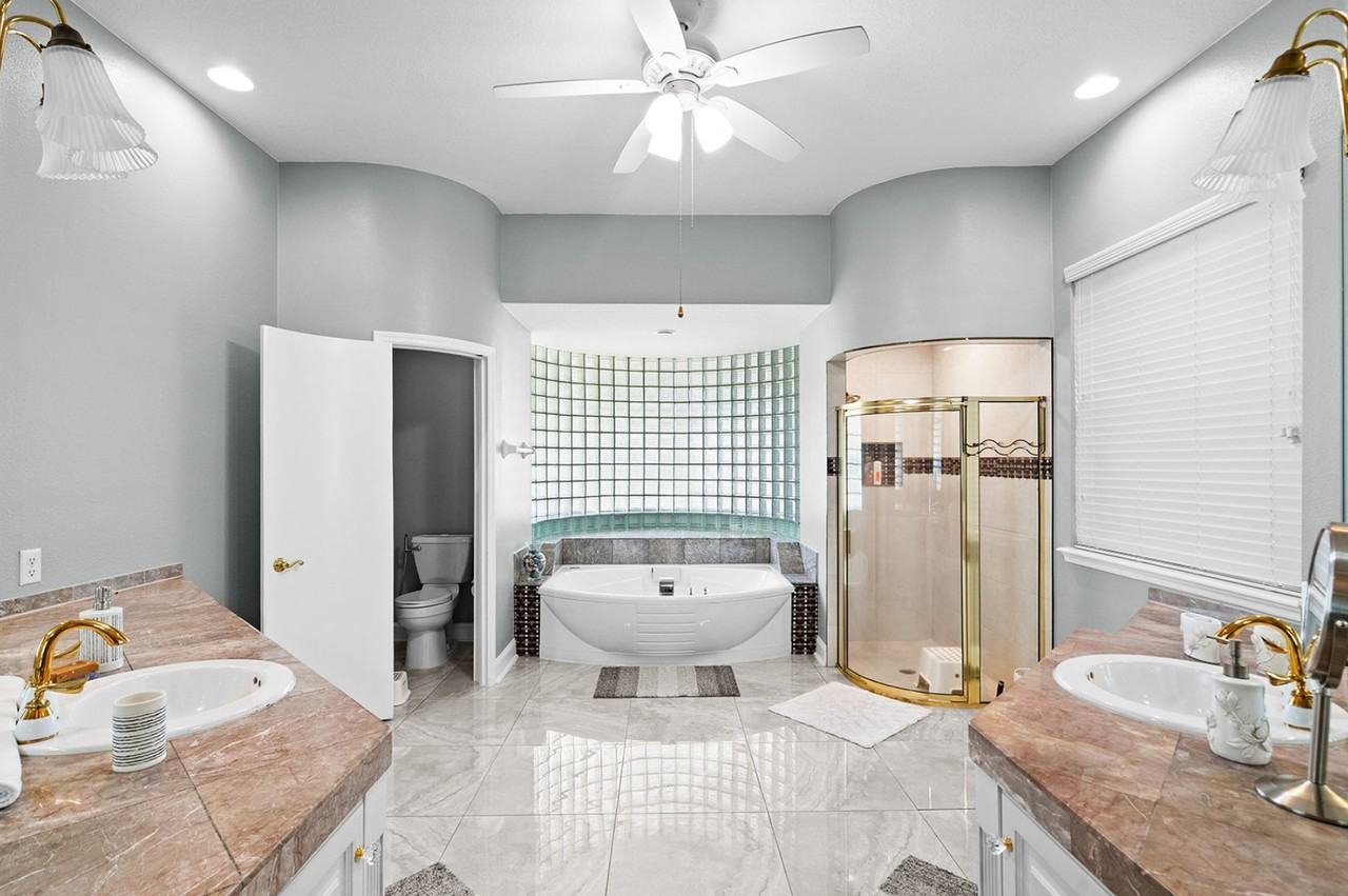 5145 Timberview Ter #1 - Photo 3 of 32