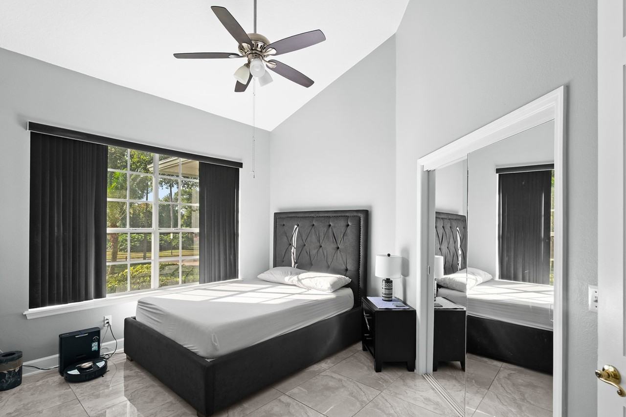 5145 Timberview Ter #1 - Photo 5 of 32