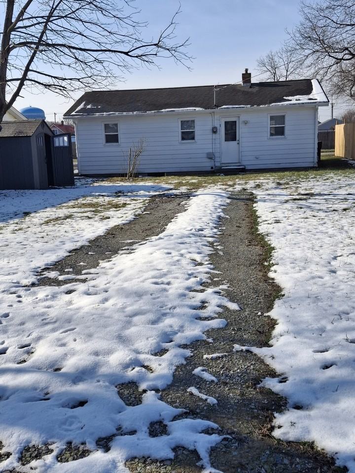 2514 Chase St #1 - Photo 2 of 10