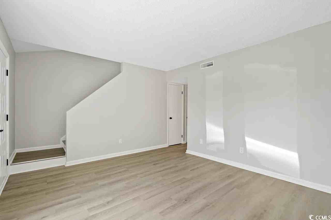 708 65th Avenue North #C - Photo 4 of 8