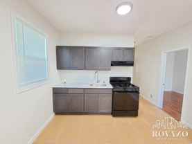 364 21st St #2 - Photo 1 of 1