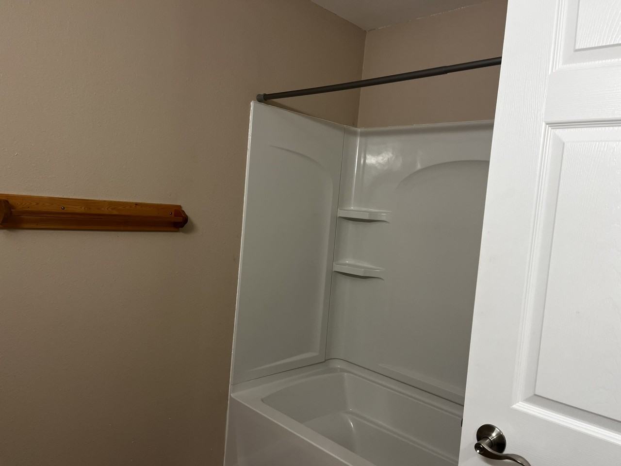 503 W Elm Dr #9 - Photo 4 of 16