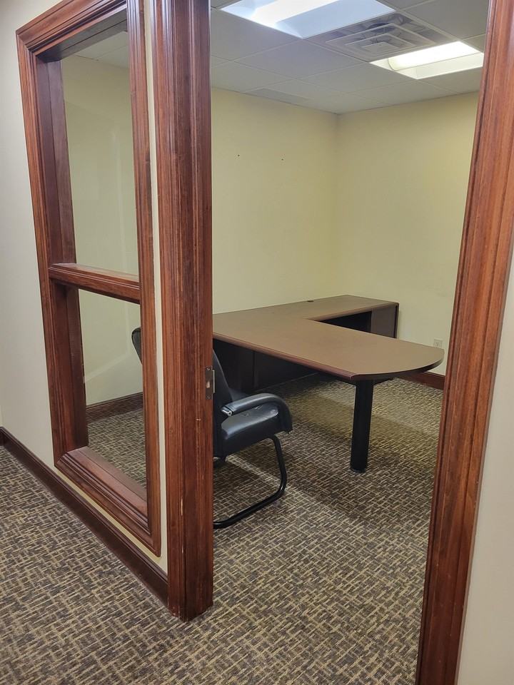 26691 Richmond Road #UP - Photo 3 of 9