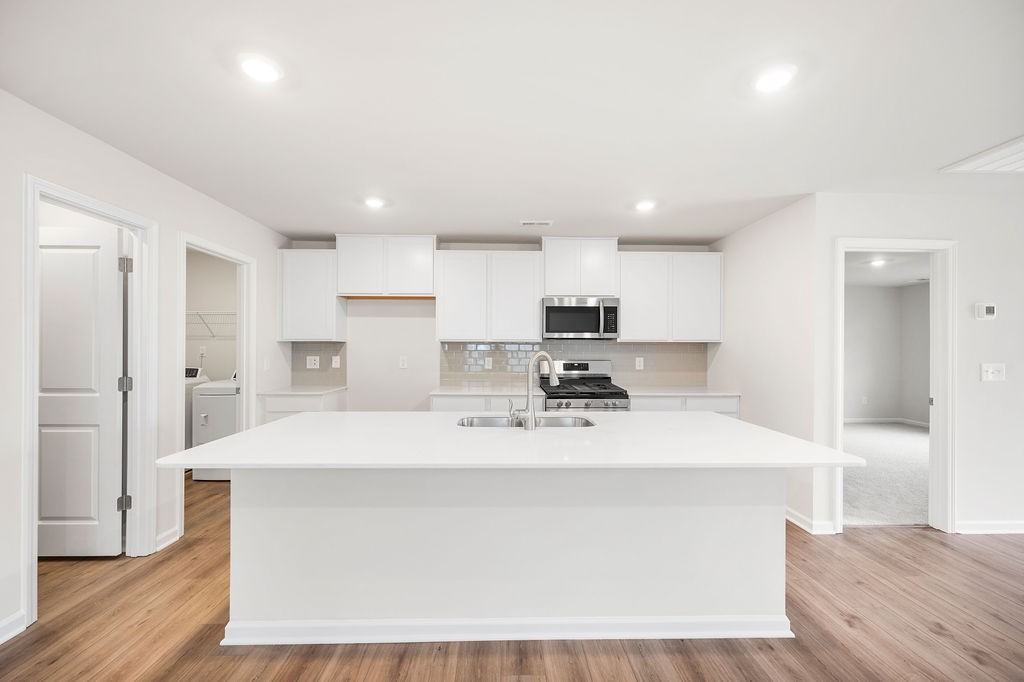 115 Broadtree Cir #1 - Photo 6 of 39