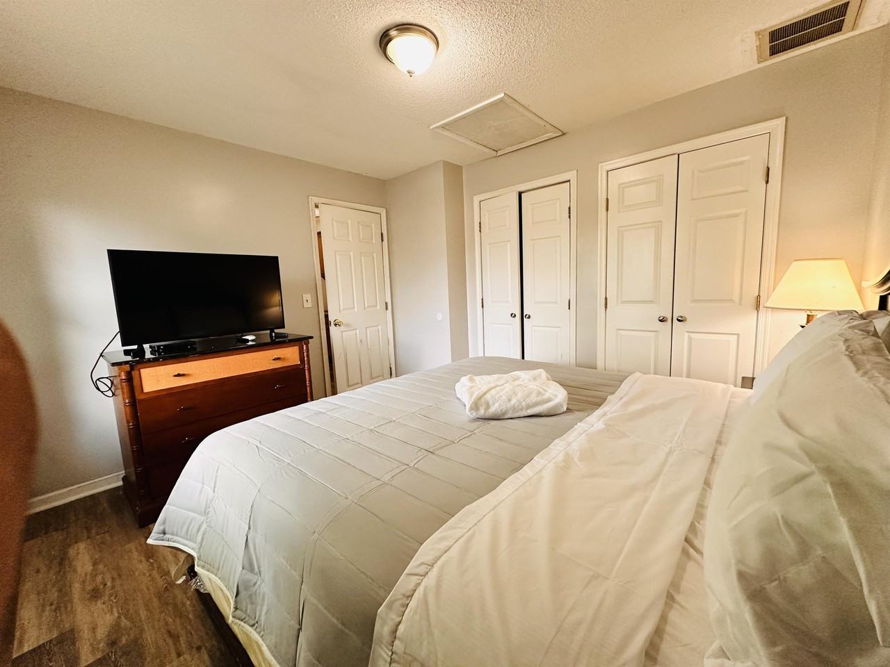 548 Brookfield Dr #514D - Photo 4 of 13