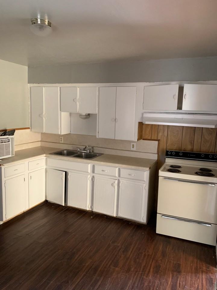 1240 Windemere Drive #1 - Photo 3 of 10