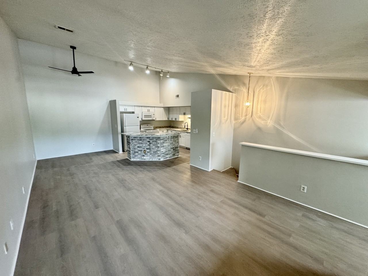 19536 Northridge Dr #1 - Photo 7 of 41