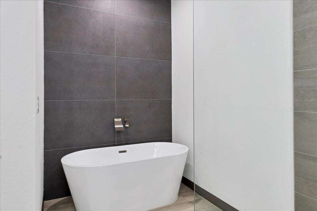 3050 Wentworth St #1 - Photo 7 of 21