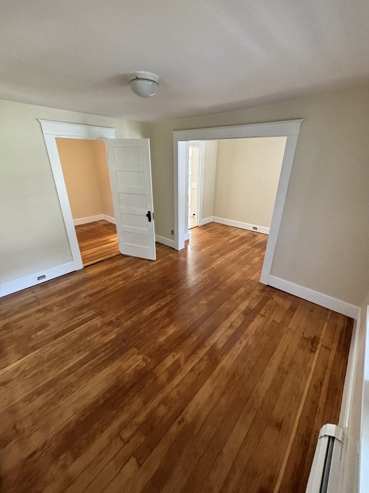 14 Graves Street #B - Photo 5 of 12