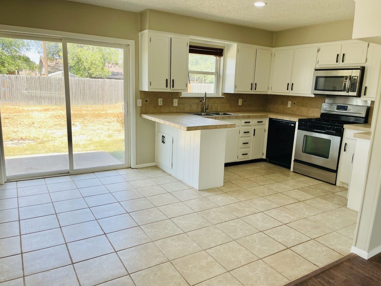 4626 Grinnell Street #1 - Photo 4 of 10