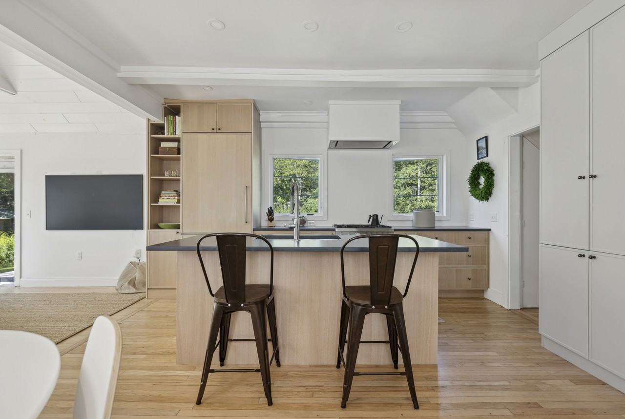 276 Fowler Rd #1 - Photo 4 of 10