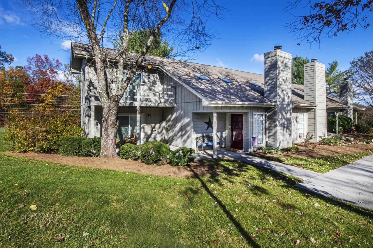 304 Chota View Pl #1 - Photo 3 of 41