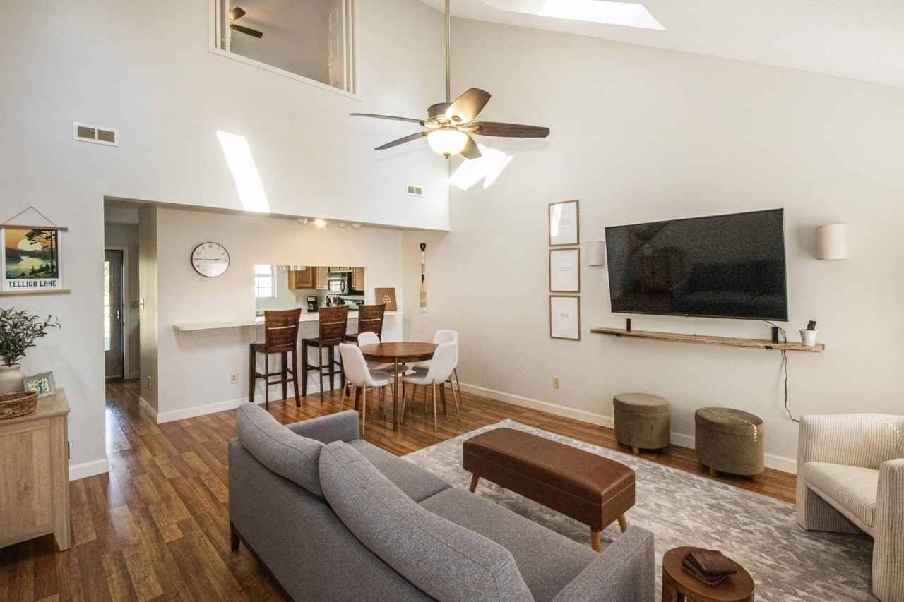 304 Chota View Pl #1 - Photo 7 of 41