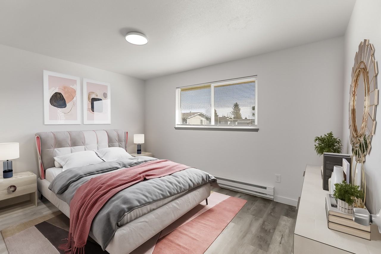 708 Water Street - Photo 5 of 6