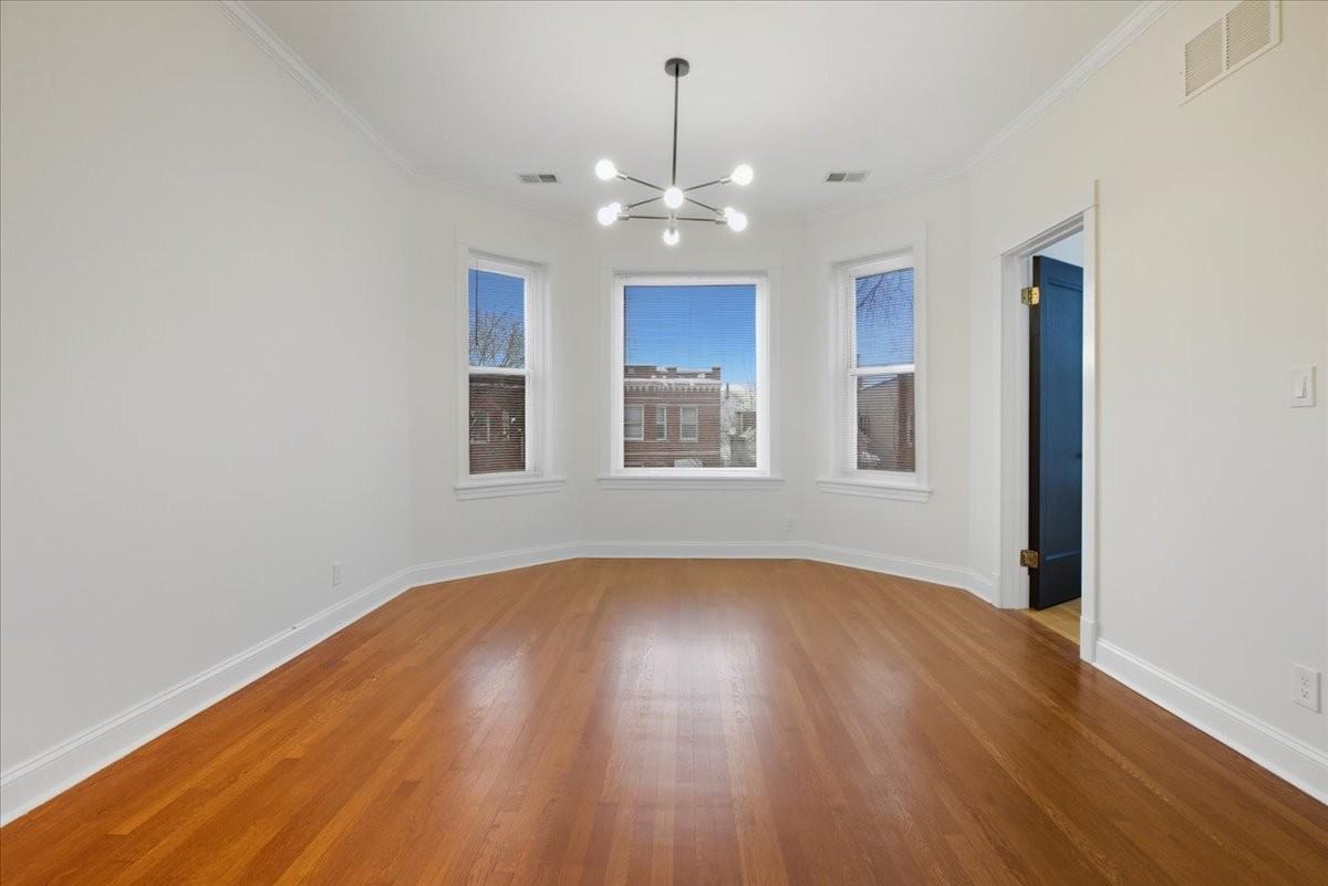 2241 N Avers Ave #2 - Photo 3 of 8