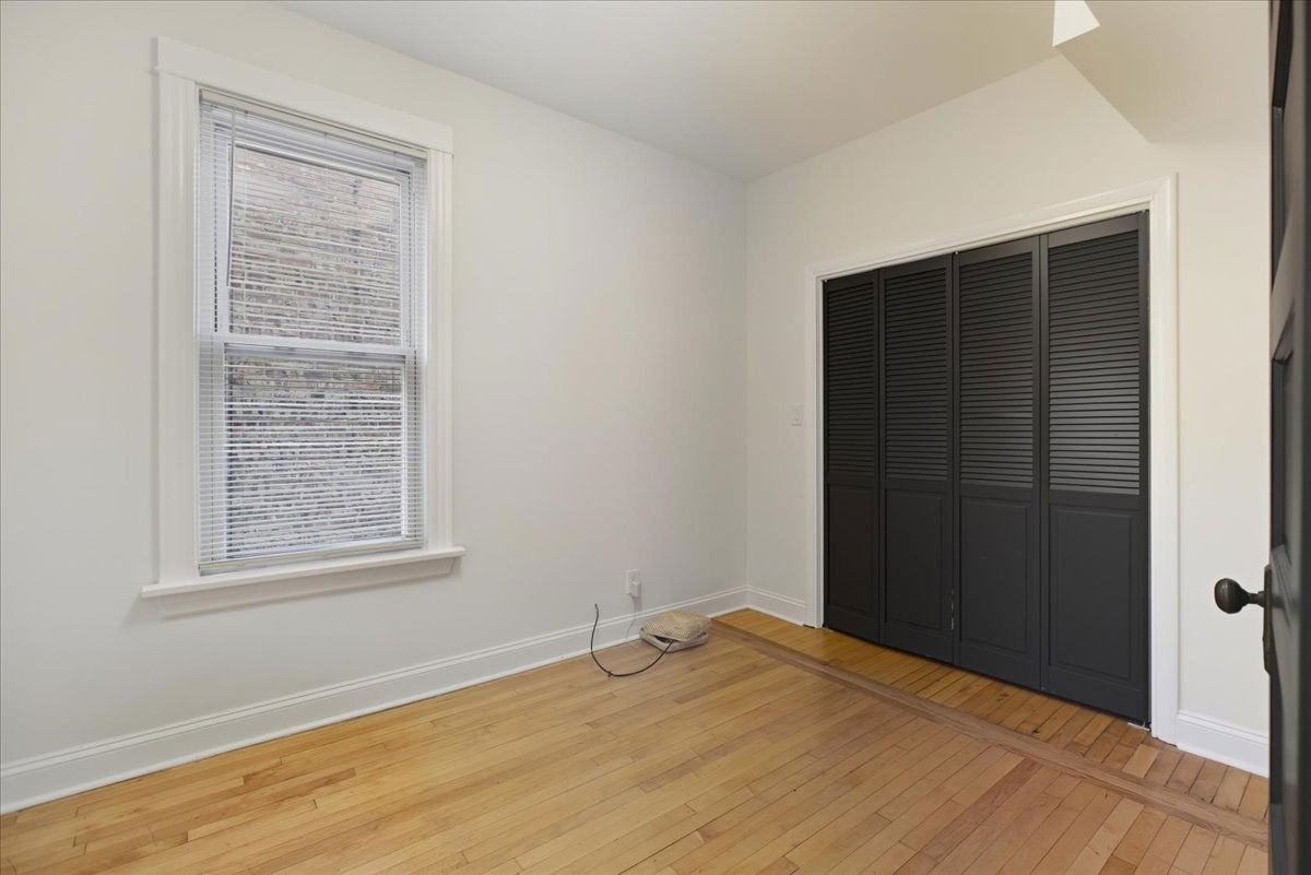 2241 N Avers Ave #2 - Photo 6 of 8